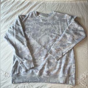 Lululemon perfectly oversized crew!